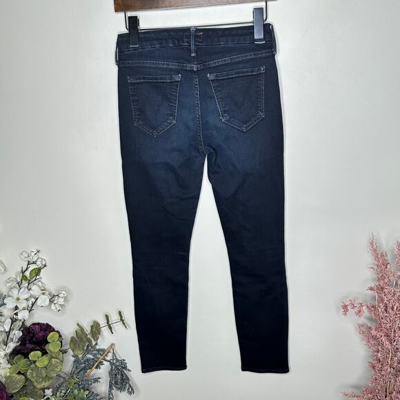 MOTHER The Looker Crop Coffee Tea or Me Dark Wash {Q15} - Picture 3 of 7